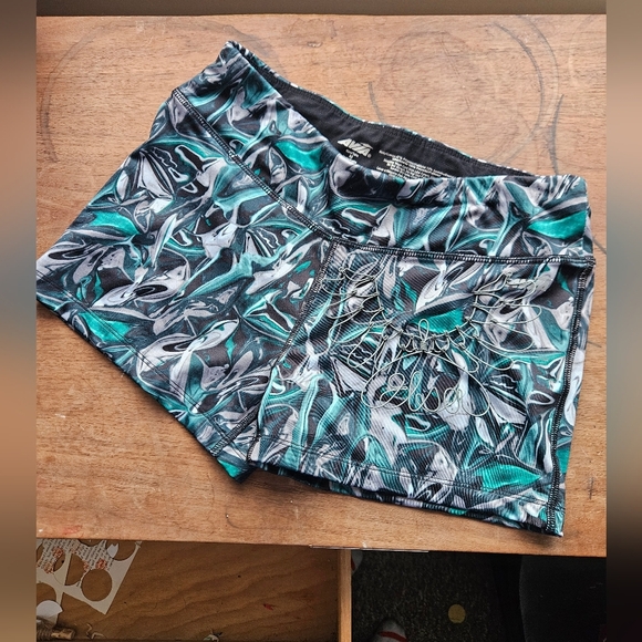 Avia Shorts Sz. M like New. - Picture 1 of 8